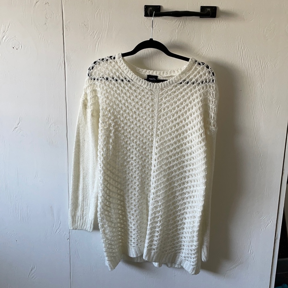 Off white long sleeve knit sweater